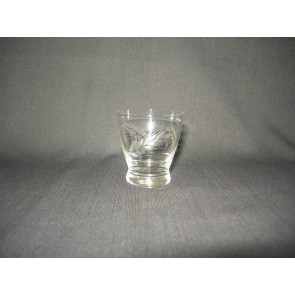 gebruikt glas / kristal glazen 012 e. 4 borrelglaasjes