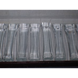 Gebruikt glas / kristal messenleggers 009. 12 stuks in origineel doosje